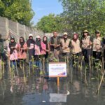KAI Logistik Lanjutkan Komitmen Keberlanjutan melalui Penanaman 270 Bibit Mangrove
